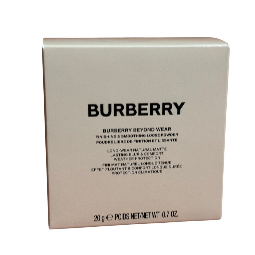 Burberry Beyond Wear Finishing & Smoothing Loose Powder in 04 Chestnut